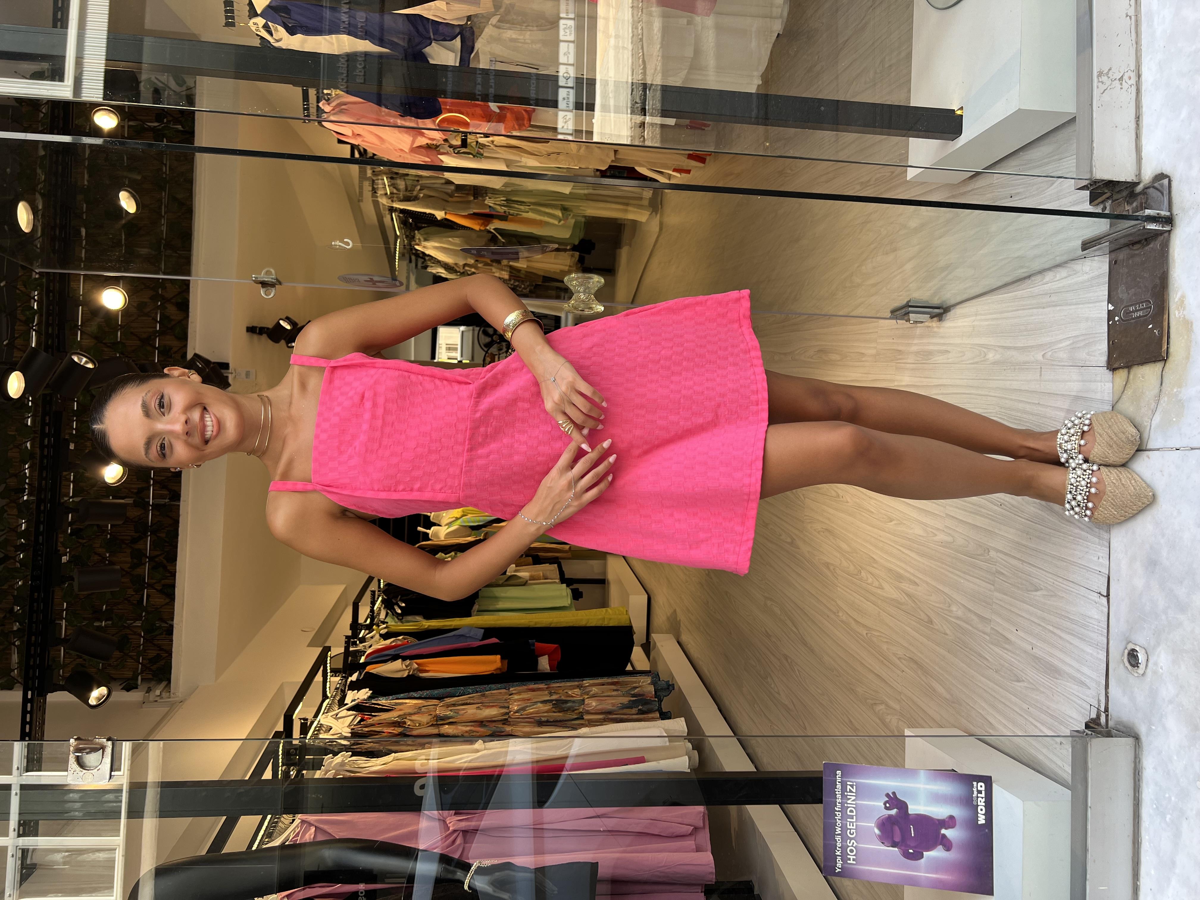 BB Sırt Detaylı Elbise-Pembe