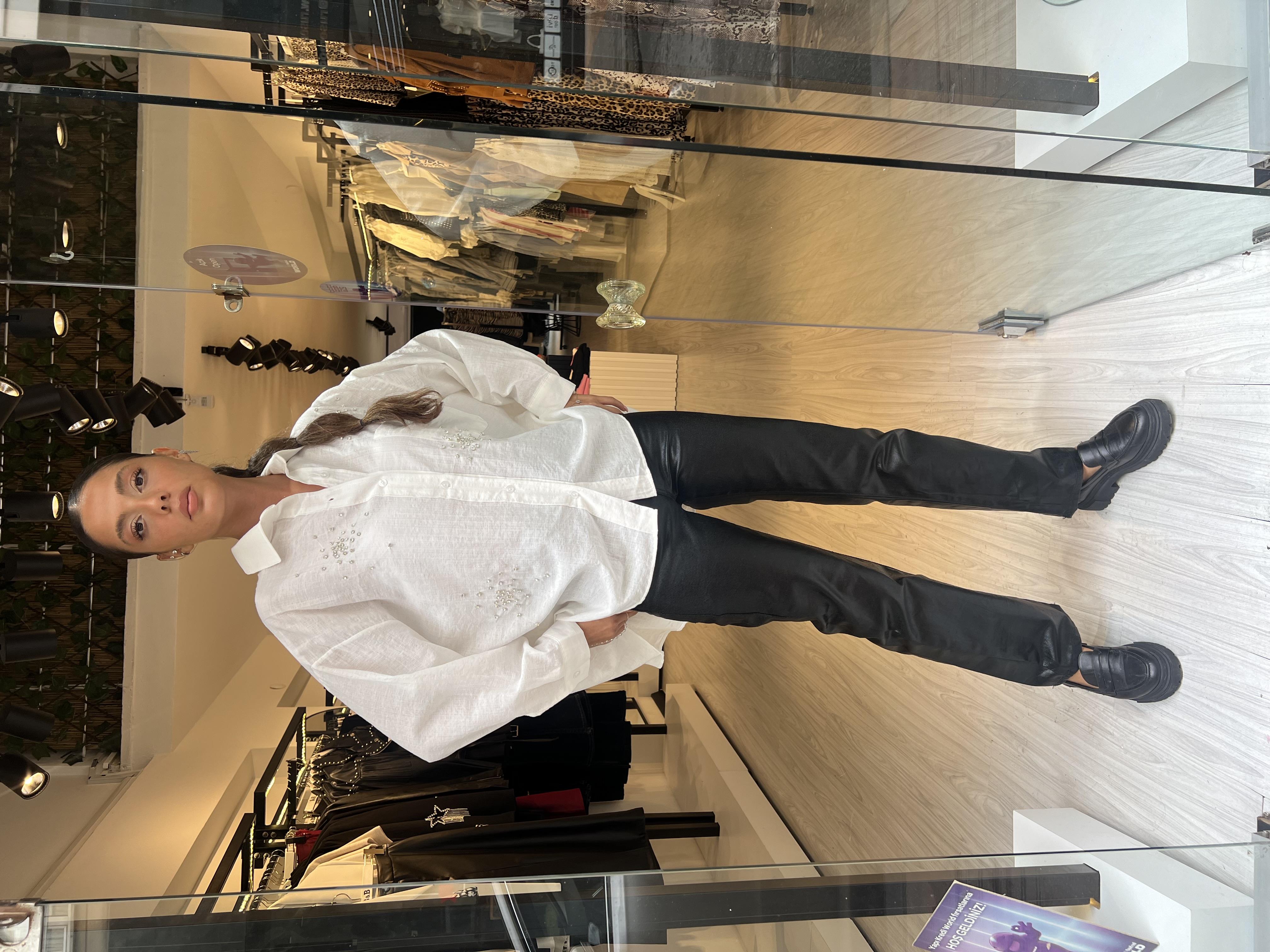 Prry Taşlı Owersize Gömlek-Beyaz