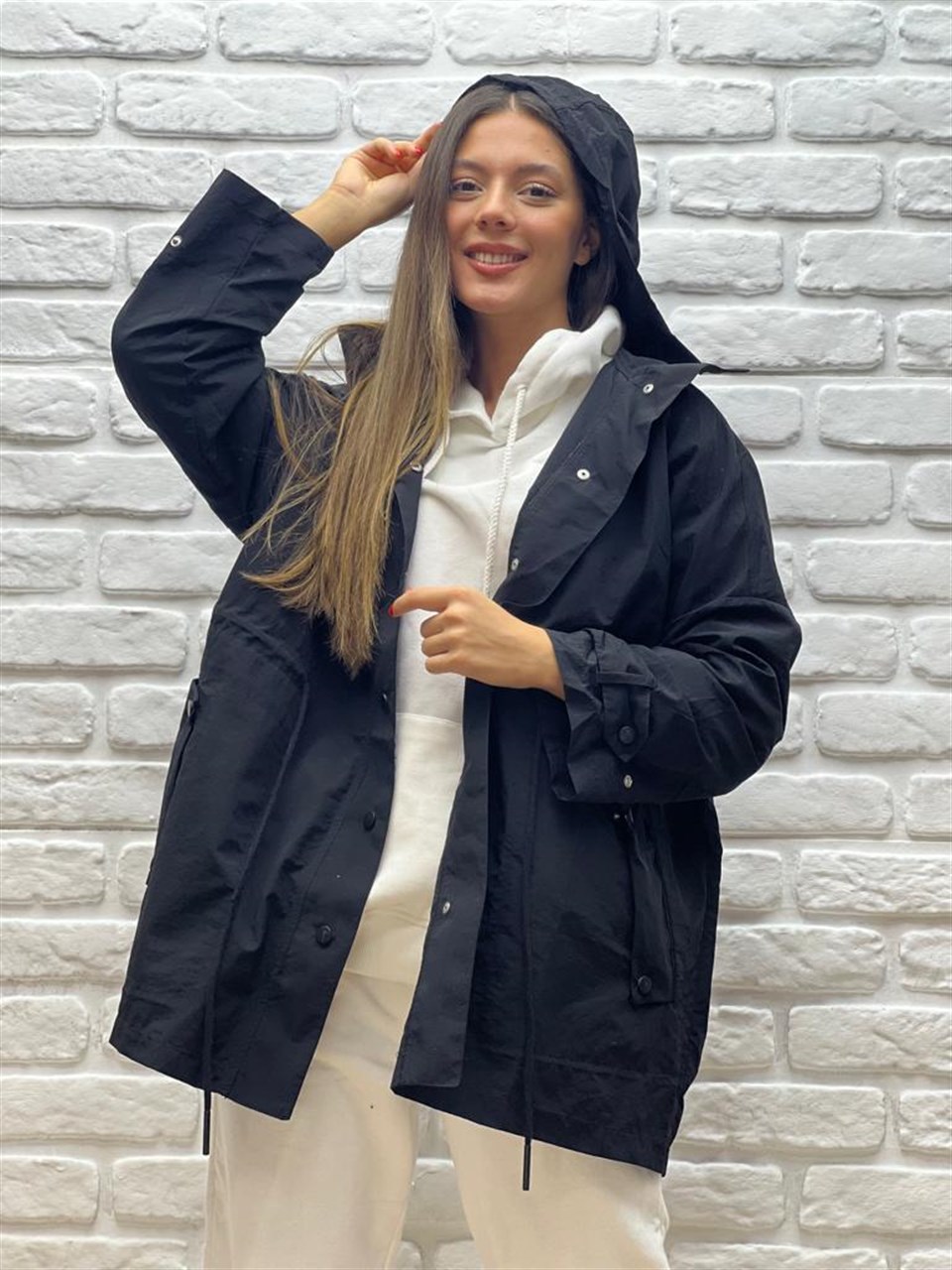 Tünelli Yağmurluk Siyah