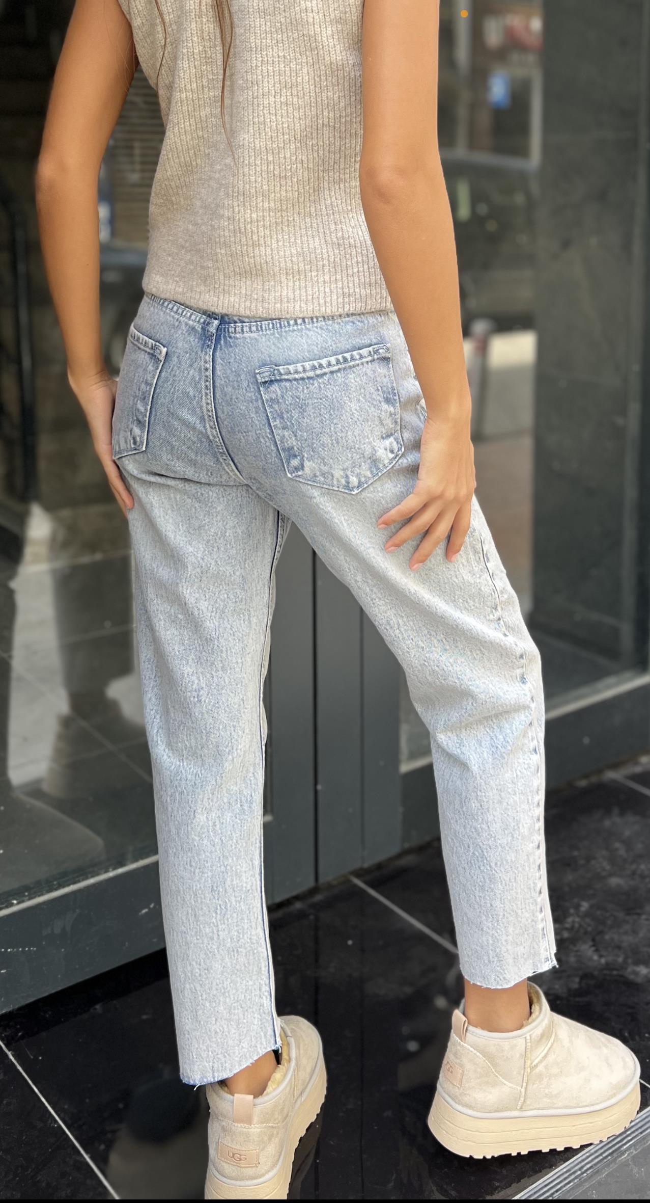 Yıpratmalı Mom Jean -Açık Mavi