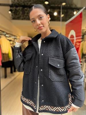 Kolu Kapitone Ceket-Siyah