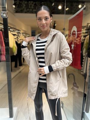 Lastikli Uzun Yağmurluk-Taş