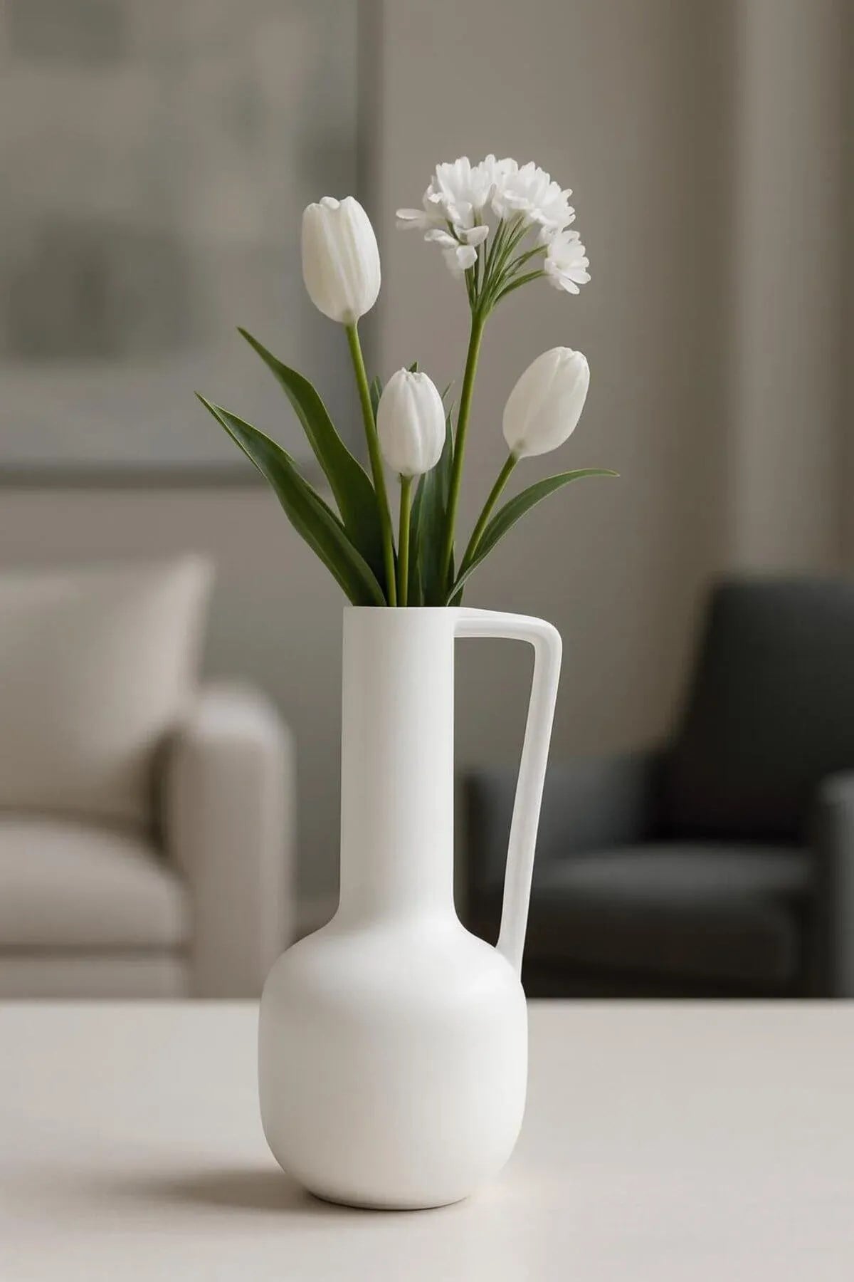 İskandinav Tarzı Sade Beyaz Seramik Vazo Kulplu – Minimalist Vazo