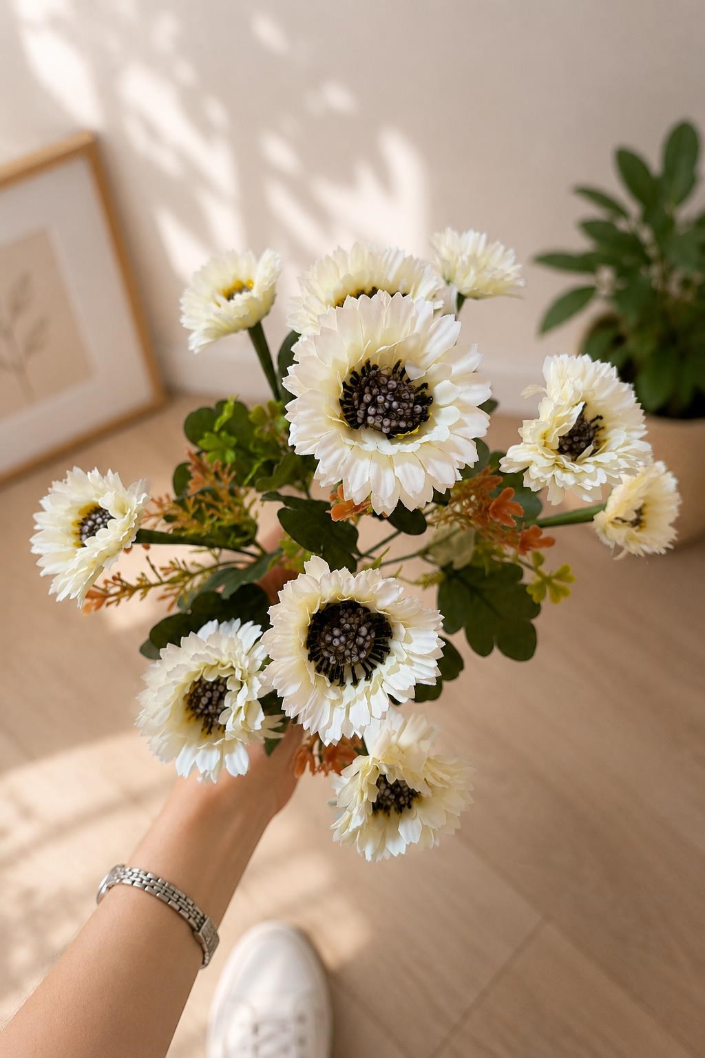 Yapay Beyaz Gerbera Çiçeği Demeti Dekoratif Çiçek Buketi Ev Ofis Vazo Süsleme Aranjmanı 41 cm