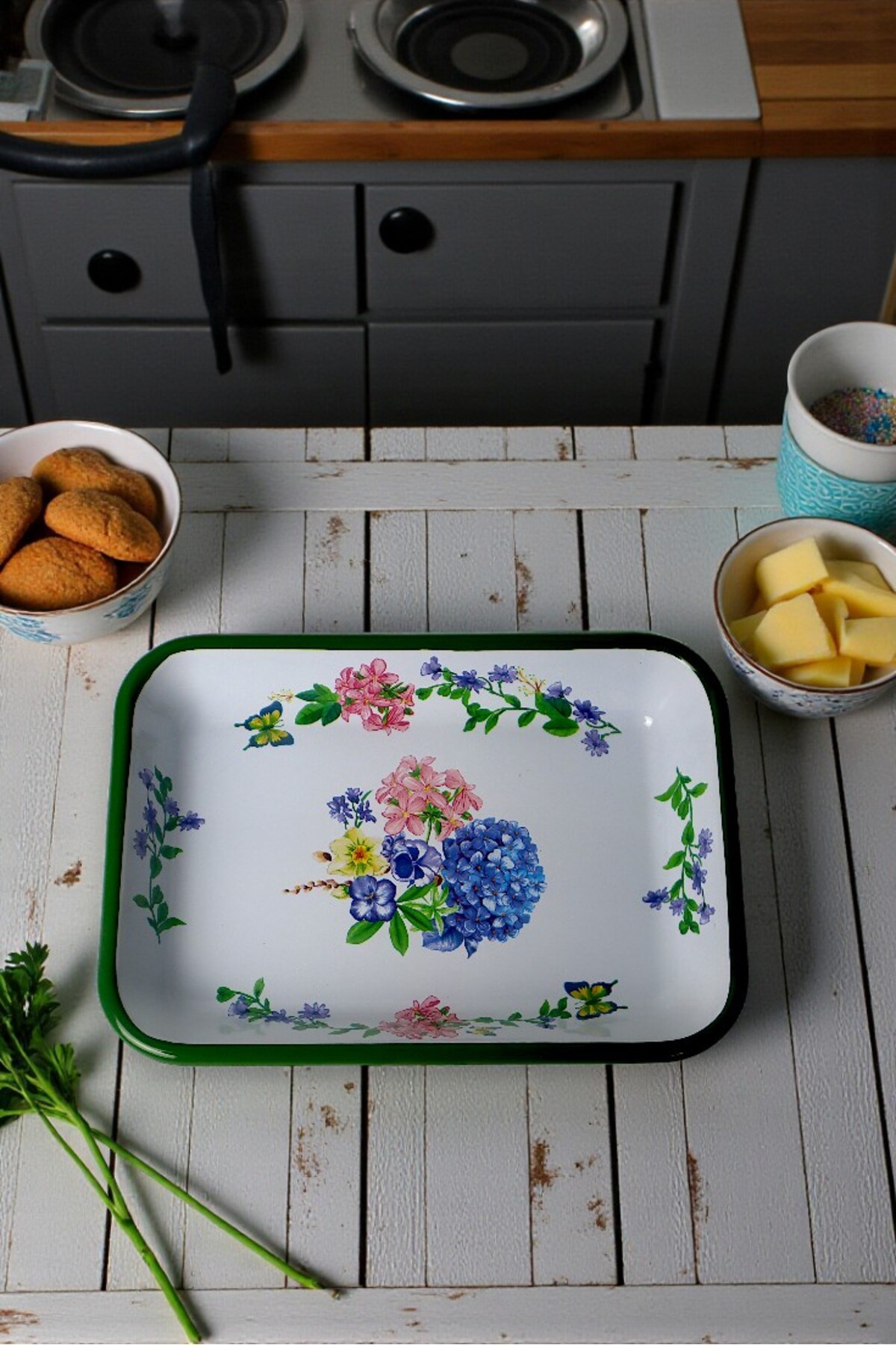 28 No Emaye Dörtgen Tabak Meze Kahvaltılık Kamp Piknik