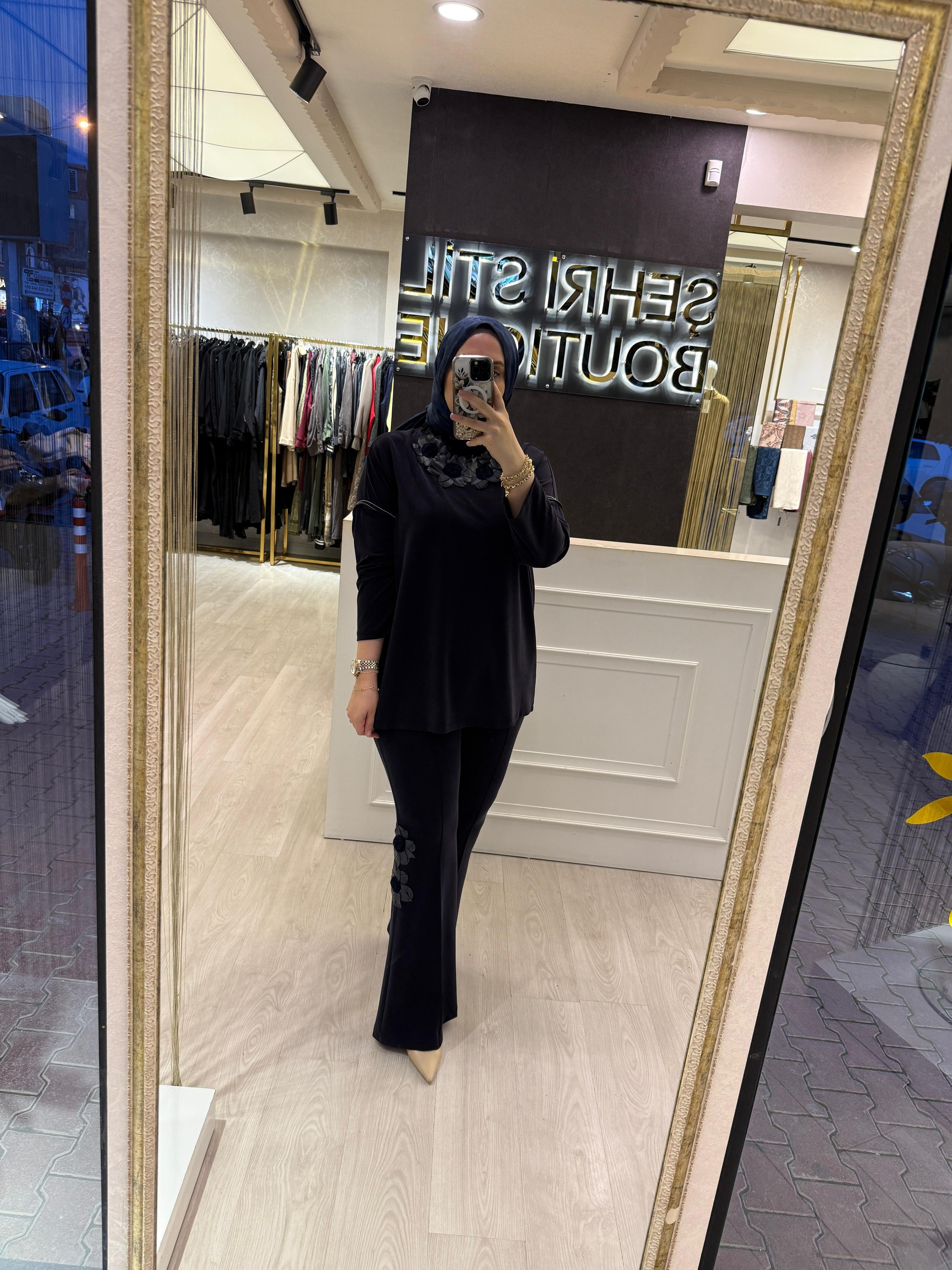 GHİSA Yaka Deri Garni Çiçek Nakış İşlemeli Rahat Tunik Pantolon Takım