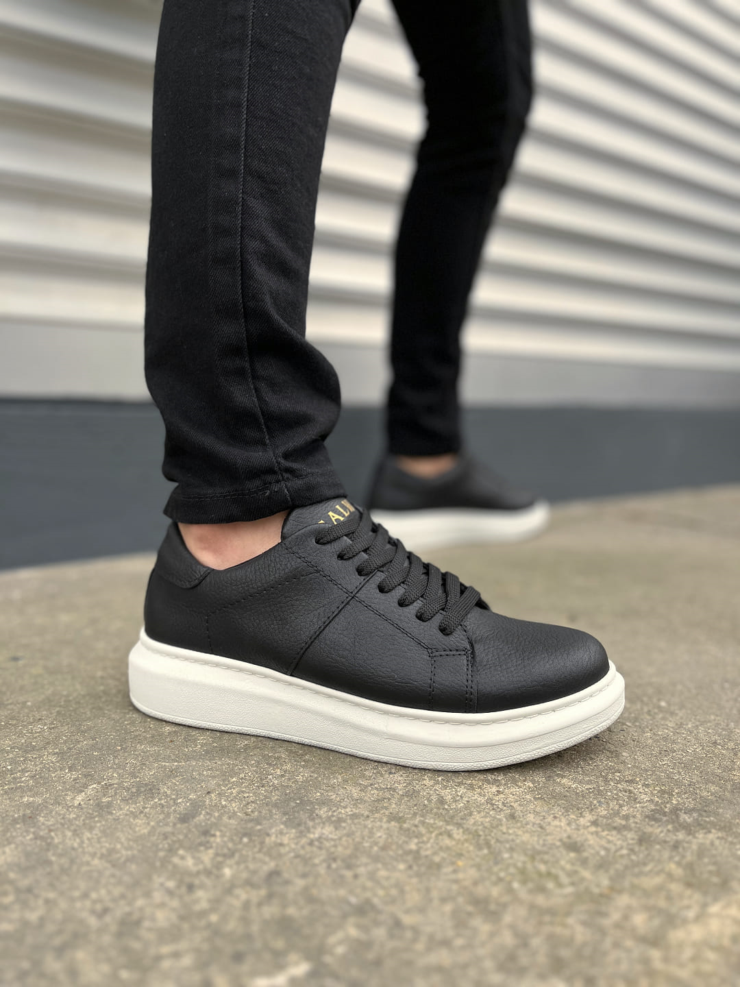 JY151 Boost Bağcıklı Cilt Erkek Günlük Sneaker Ayakkabı CBT - Siyah