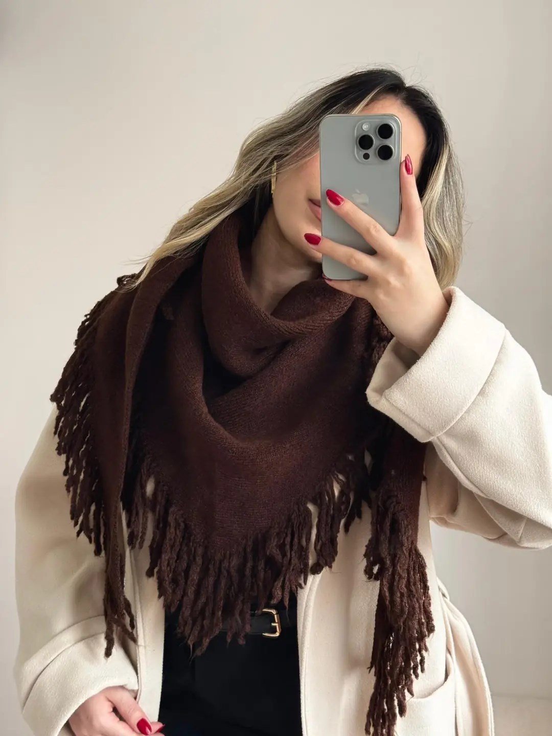 Üçgen Püsküllü Triko Şal Bordo