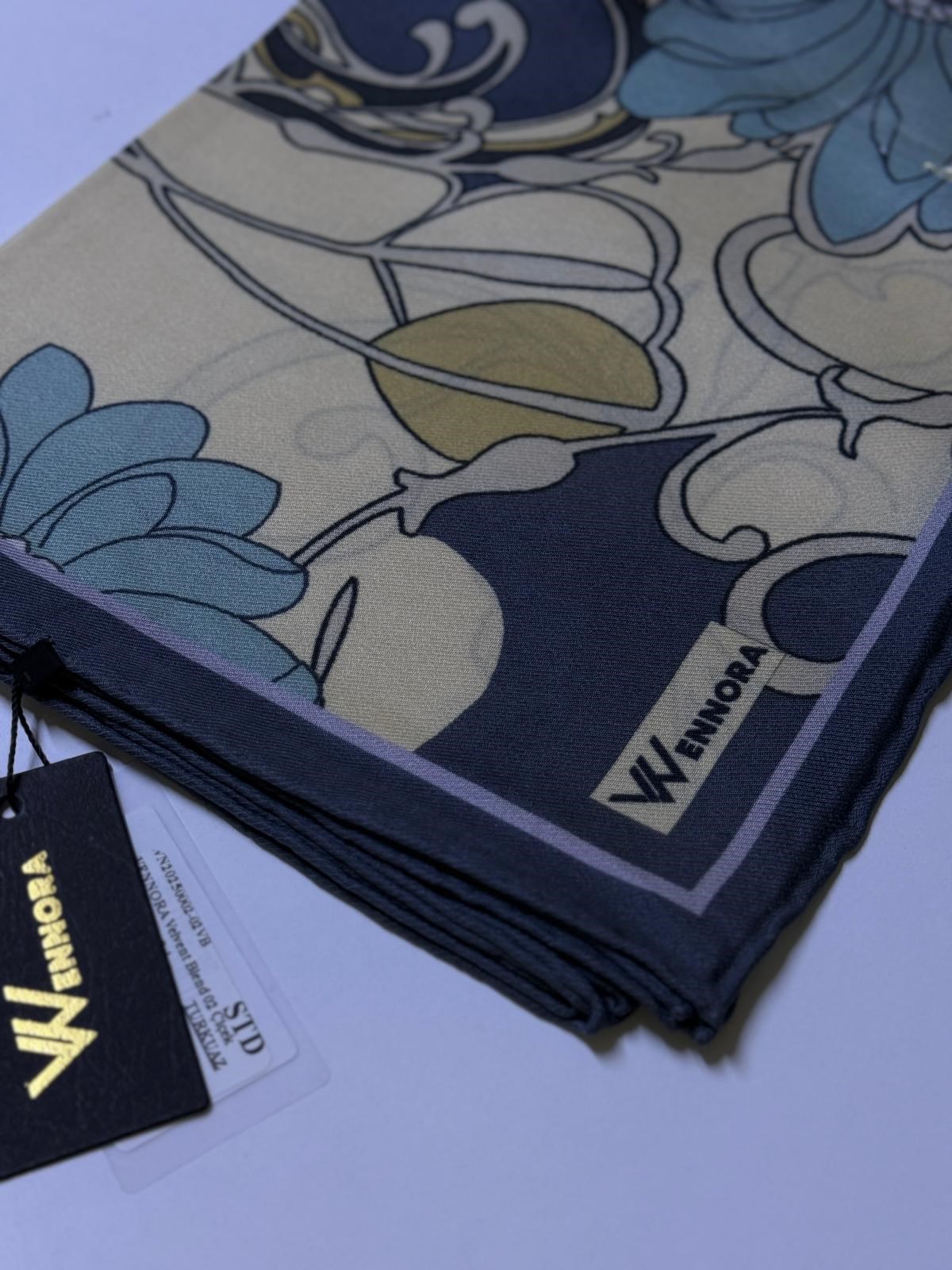 WENNORA Velvent Blend 02 Çiçek Desen Tasarım Şal