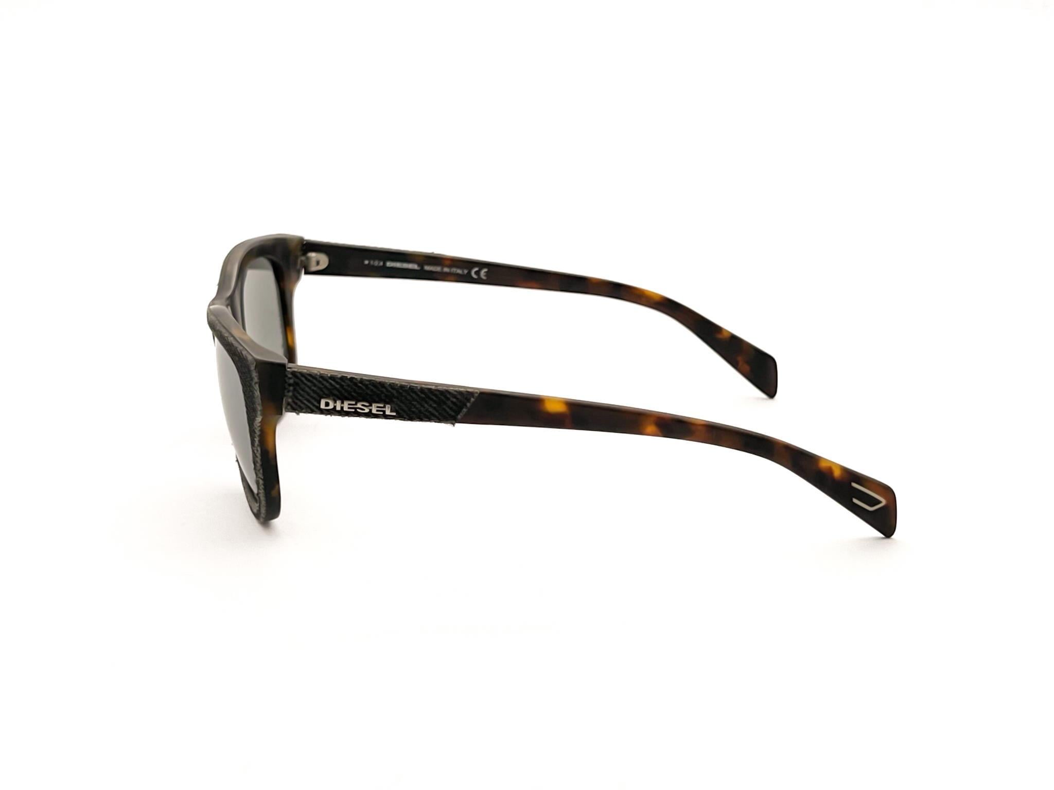 DIESEL DL 0111 05C 52 Unisex Güneş Gözlüğü