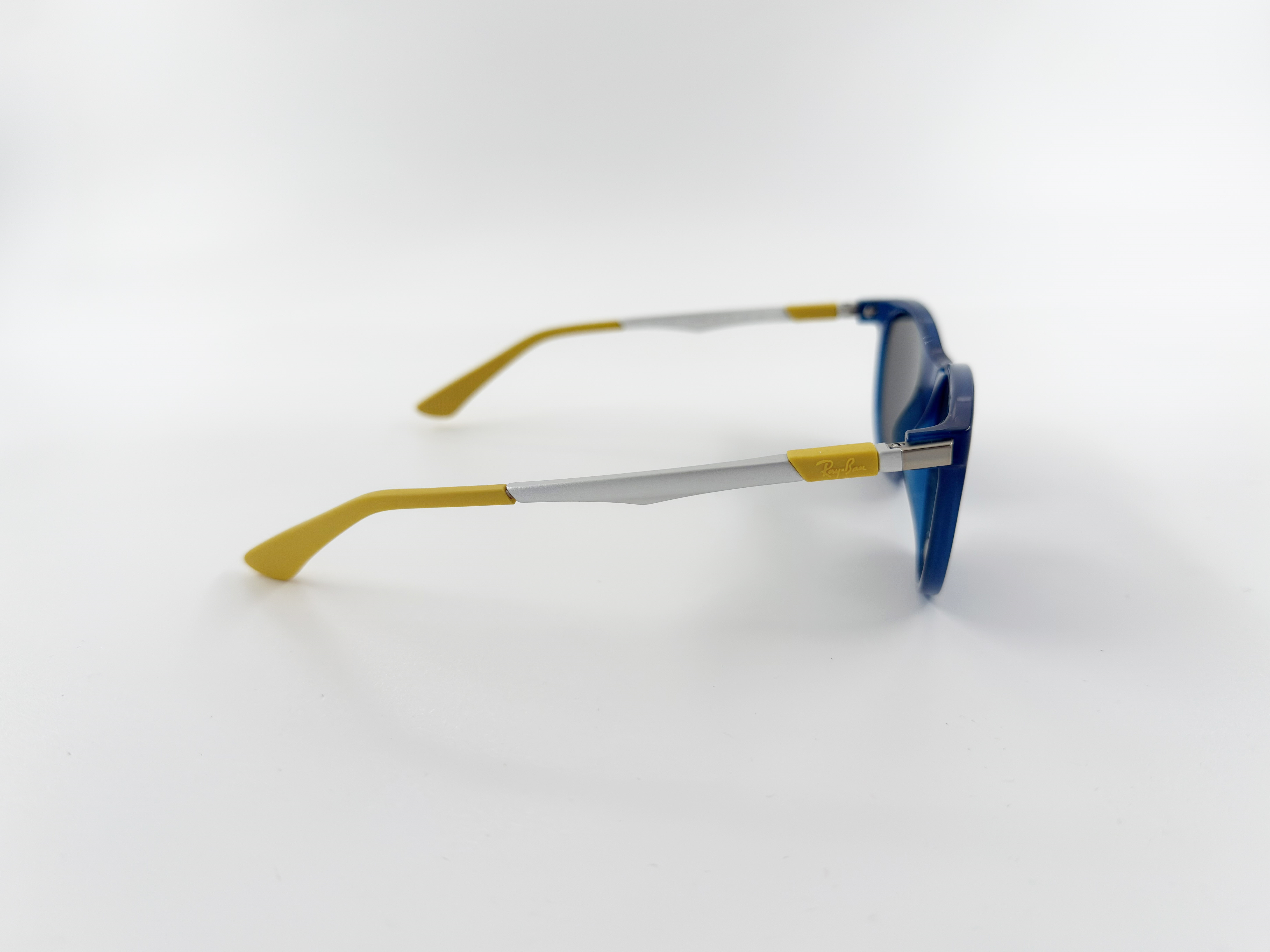 RAY-BAN JUNIOR 9082S 718455 47 Unisex Çocuk Güneş Gözlüğü