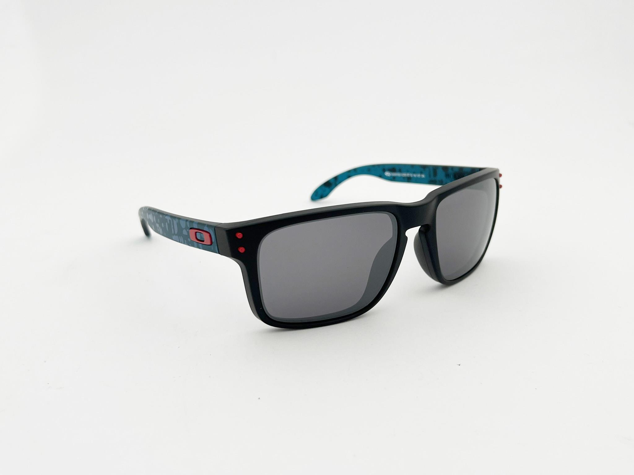 OAKLEY 0OO9102 9102Y2 55 Erkek Güneş Gözlüğü