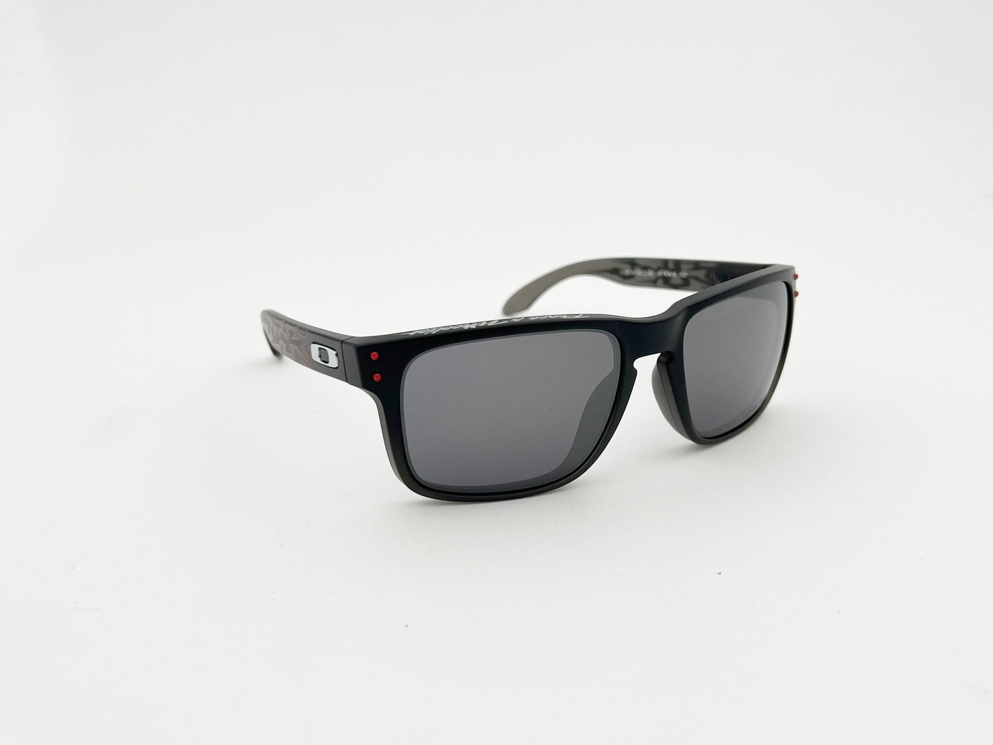 OAKLEY 0OO9102 9102Z0 55 Erkek Güneş Gözlüğü