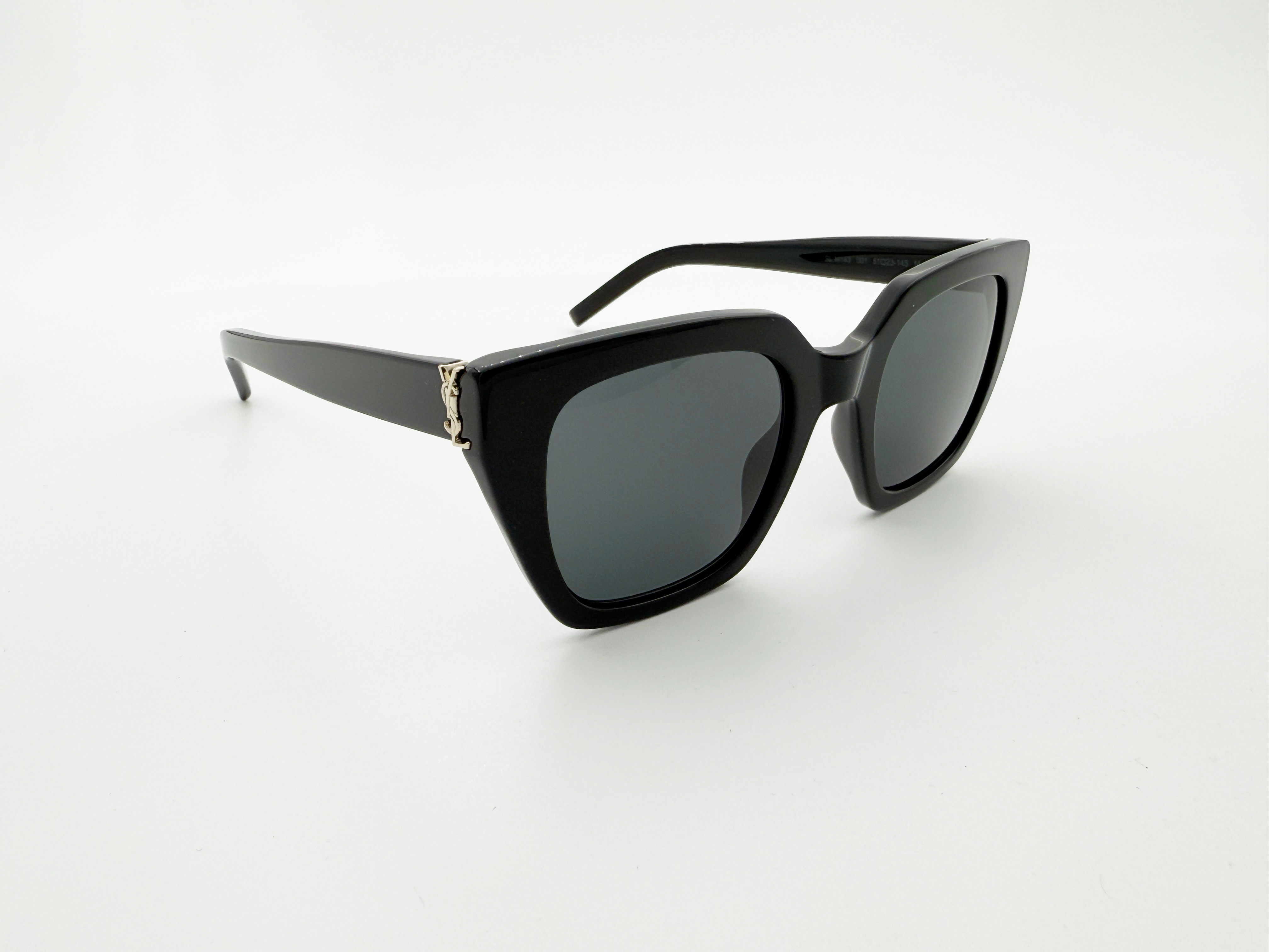 SAINT LAURENT M143 001 51 Kadın Güneş Gözlüğü