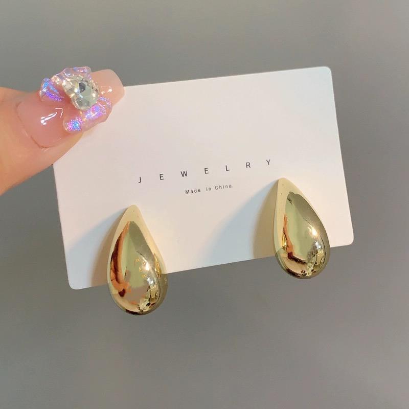 Kadın Özel Tasarım Mini Damla Model 1.2 cm Küpe 002