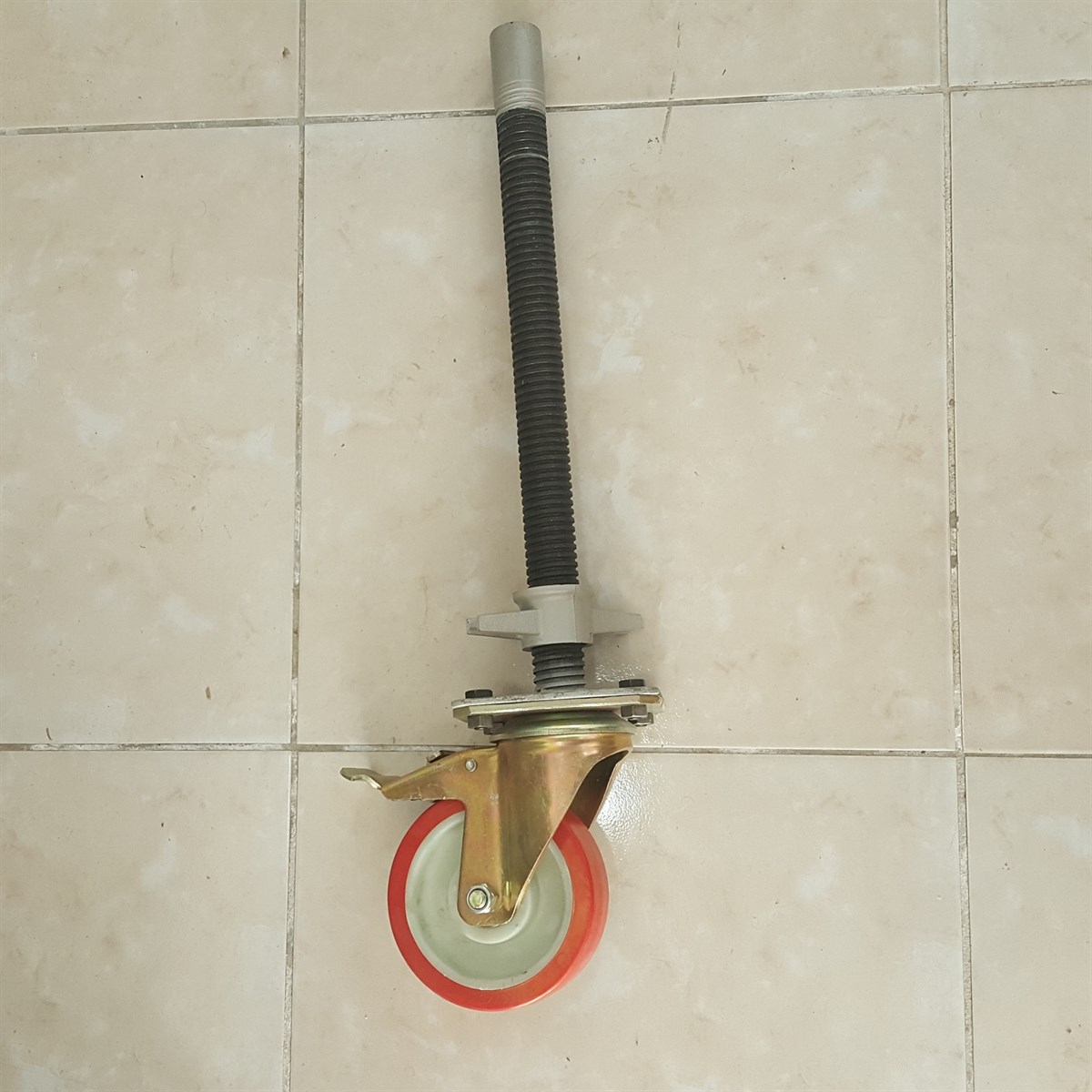 Bilal Expresİskele Bağlantı Elemanları​Ayarlı İskele Tekeri Çap:15cm