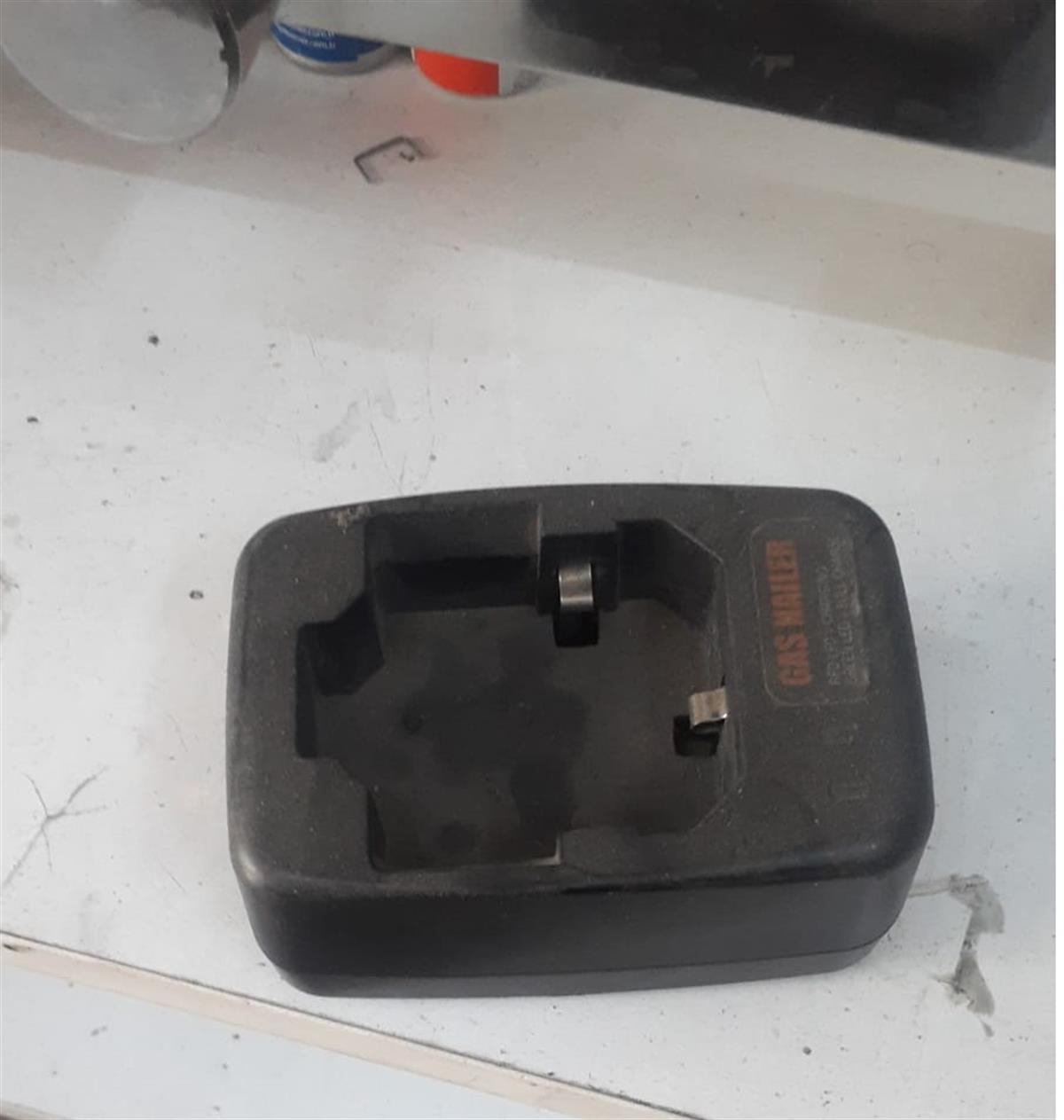 Akdeniz T30/38N1 Çivi Tabancası için Akü Şarj Cihazı