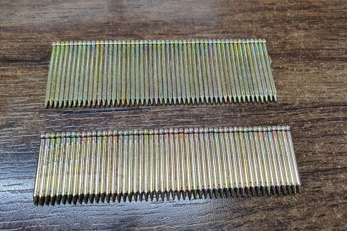 Akdeniz FST35 Çivi Lambiri-Süpürgelik Karasıva ve Betona Çakım