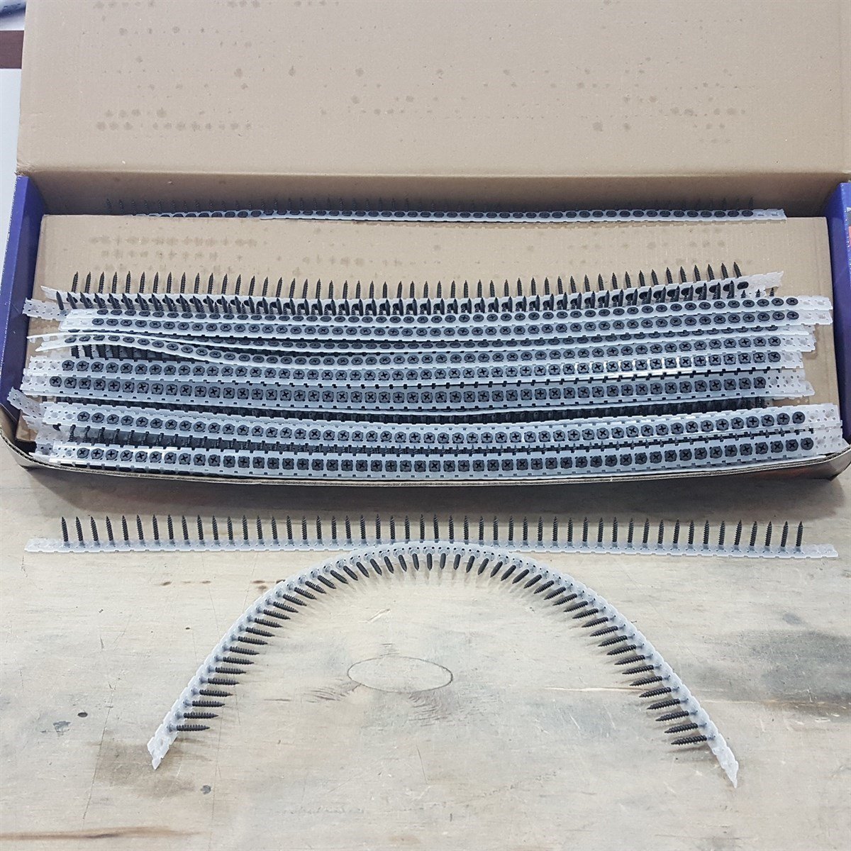 BE 3.5x35mm Şeritli Alçıpan Vidası Sivri Uç 4000 Adet/Kutu