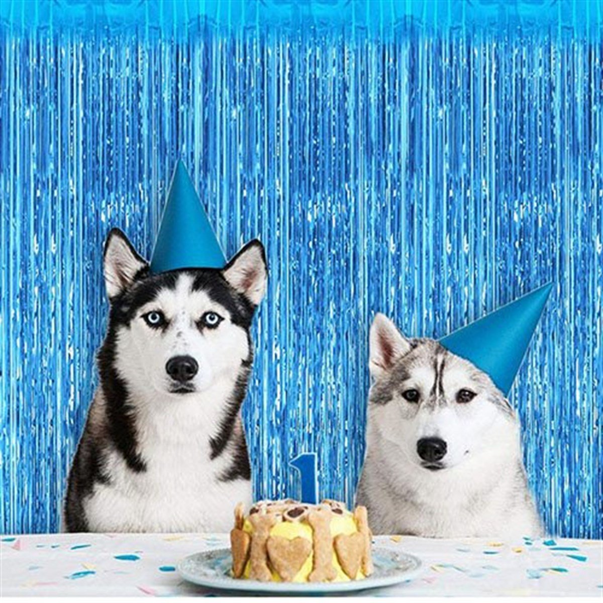 Mavi Arka Fon Duvar Perdesi 2.70 Cm