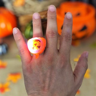 Cadılar Bayramı Balkabağı Işıklı Yüzük