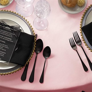 Pembe Renkli Saten Masa Örtüsü