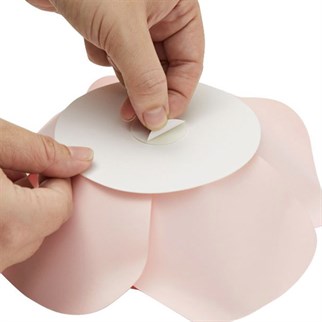 Pudra Pembesi 3 Boyutlu Dekoratif Kağıt Çiçek 20 Cm 2 Adet