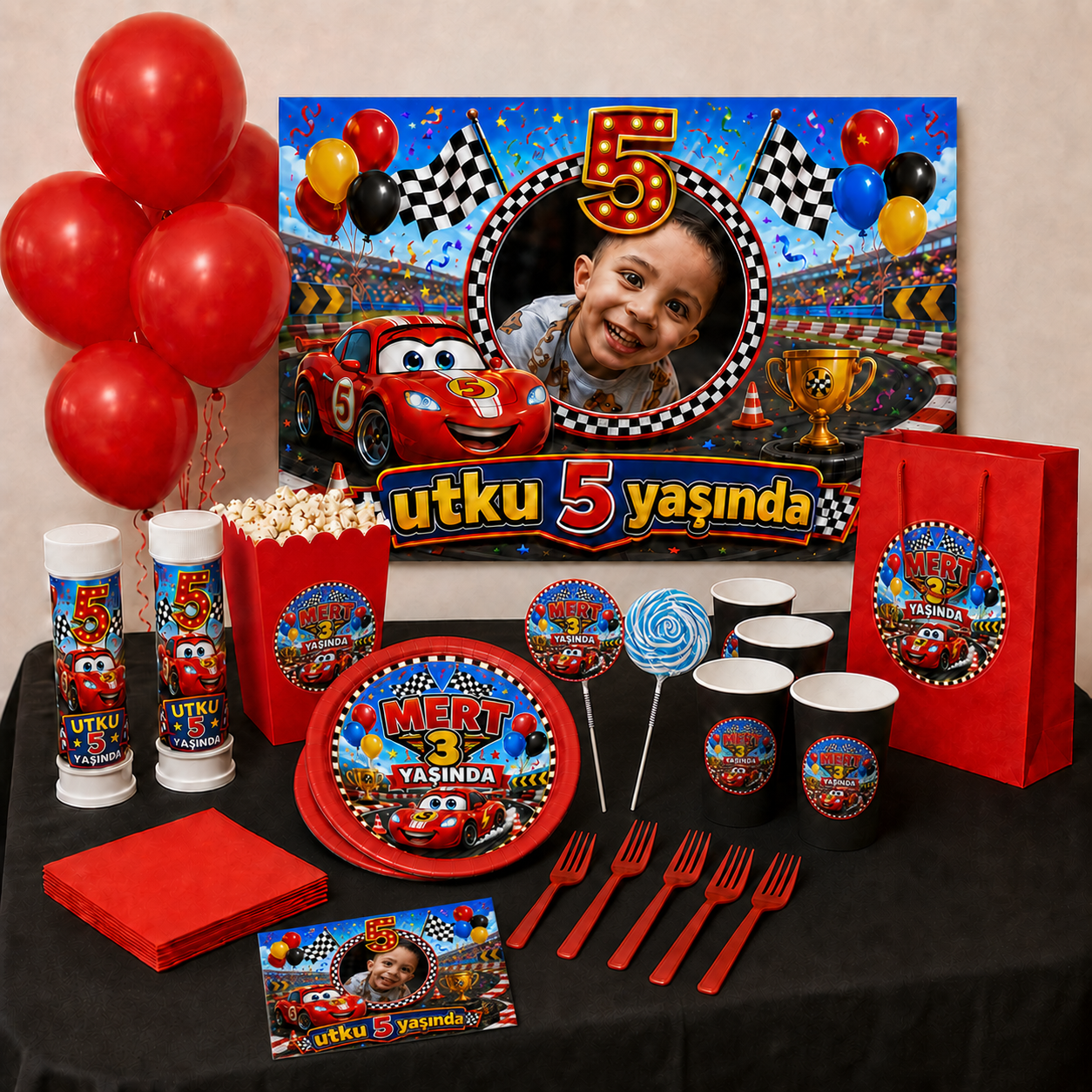 Cars KonseptiKişiye Özel Cars 24 Kişilik Parti Seti