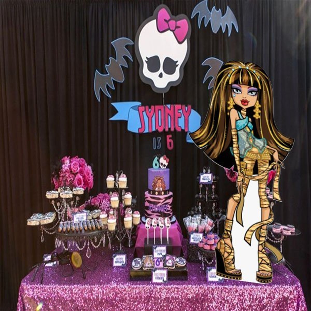 Monster High Cleo Masa Üstü Ayaklı Pano
