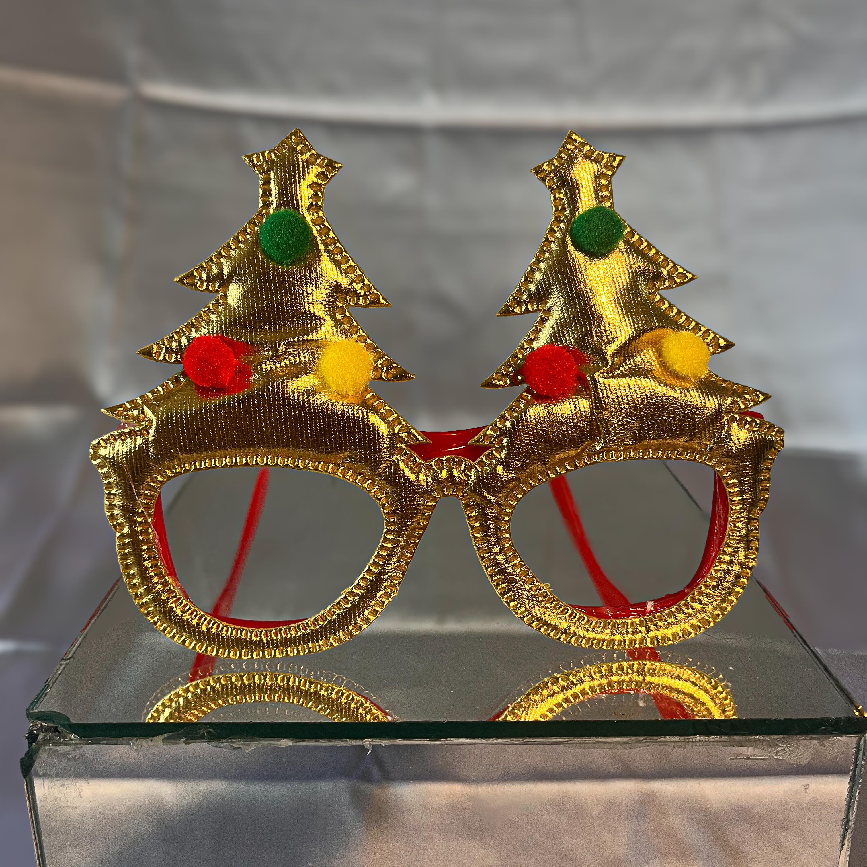 Taç ve GözlükParlak Yılbaşı Gold Gözlük Çam Ağacı