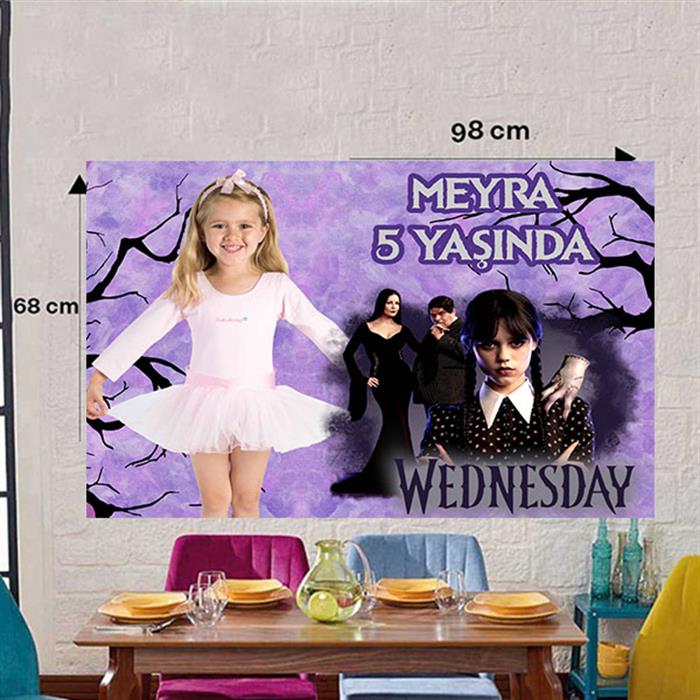 Wednesday Kişiye Özel Duvar Panosu