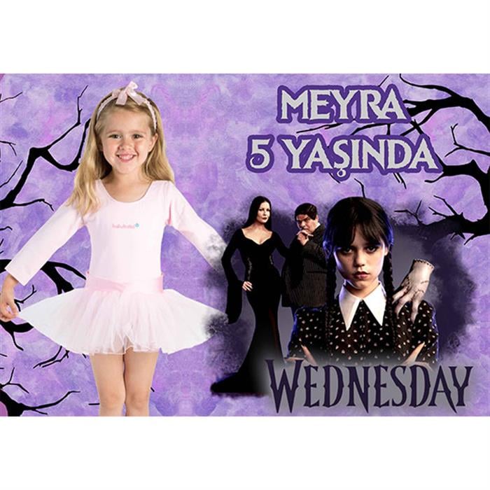 Wednesday Kişiye Özel İsimli Bayrak Afiş