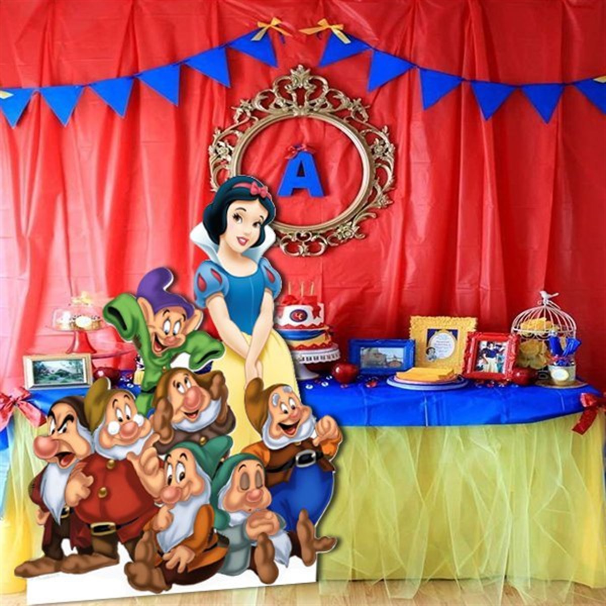 Yedi Cüceler Ayaklı Pano 66 x 88 Cm