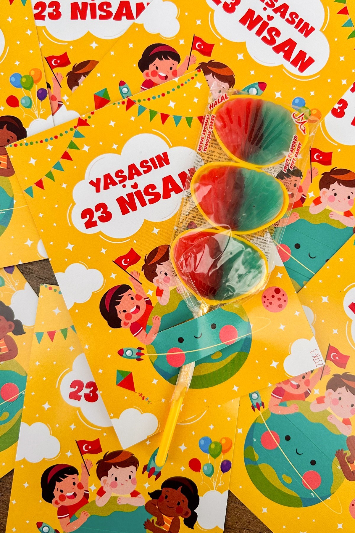 20 Adet 23 Nisan Şeker ve Balon Konulabilen Tebrik Kartı 20li Set – Sınıf Dağıtımlık Hediyelik Kart