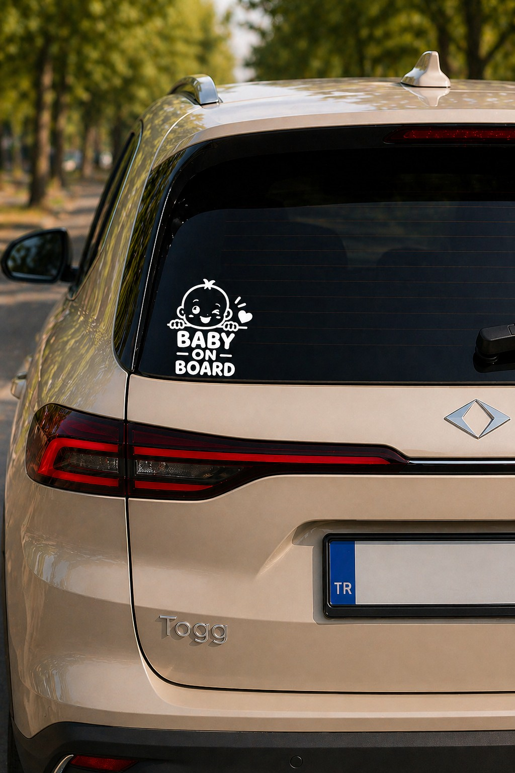 Baby On Board Beyaz Oto Cam Stickerı 15x17,5 cm | Arabada Bebek Var Araç Stickerı