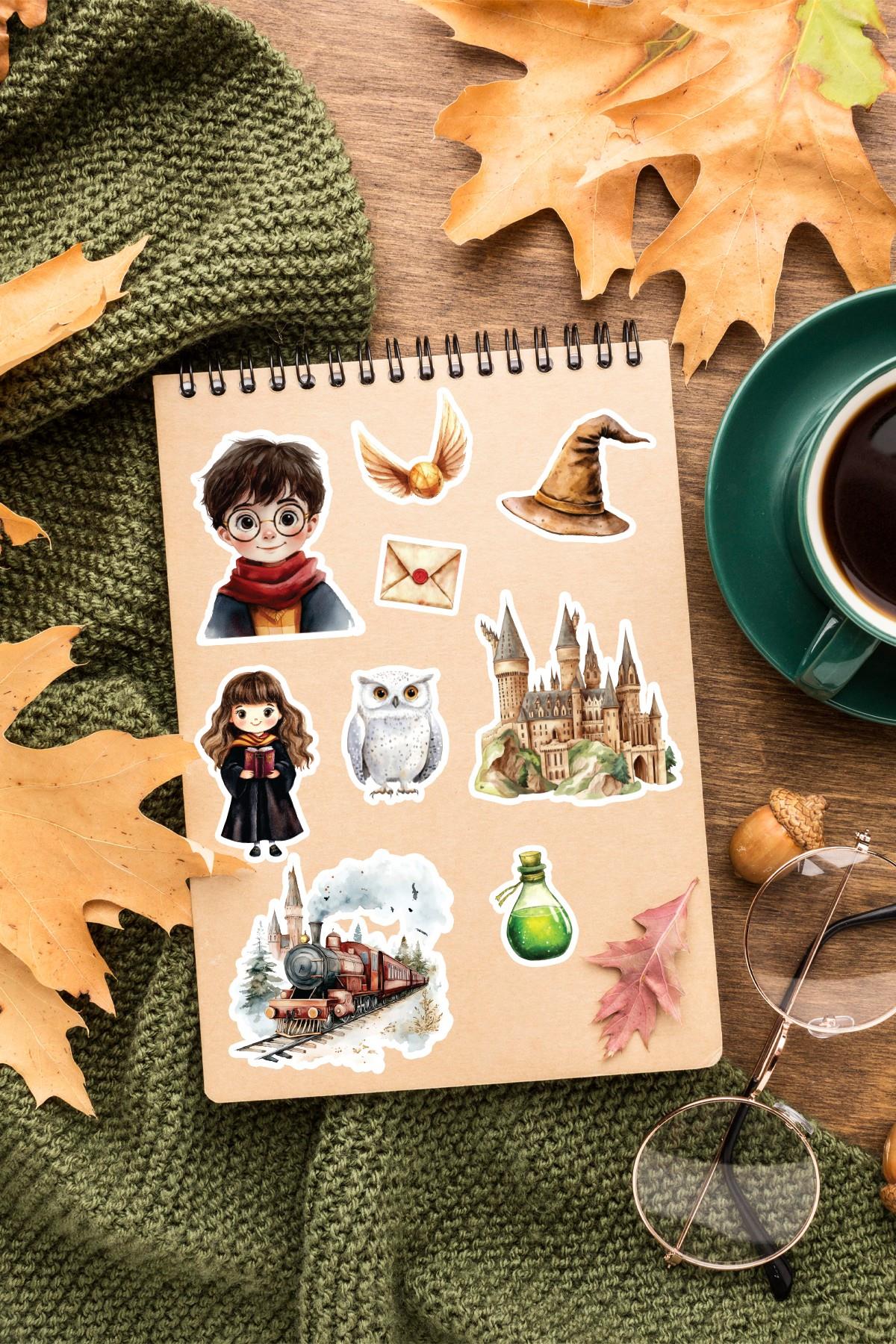 Harry Potter Temalı Mini Sticker Seti –  111 Parça - Sevimli Koleksiyon Stickerları, Eğlenceli Set