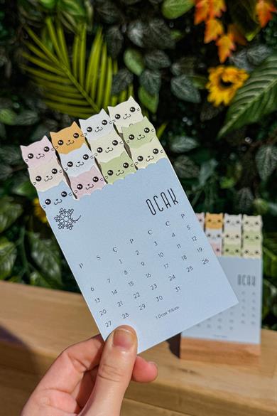 2026 Ahşap Ayaklı Kedili Sevimli Tasarım Mini Tasarım Takvim, 2026 Yeni Yıl Hediyesi Sevimli Kediler