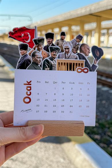 2026 Özel Tasarım Gazi Mustafa Kemal Atatürk Temalı Takvim, 2025 Takvim Özel Desen Yılbaşı Hediyesi, Masa Takvimi