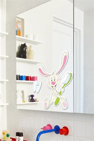 Dişlerini Fırçalayan Tavşan Cam,Ayna,Duvar Sticker