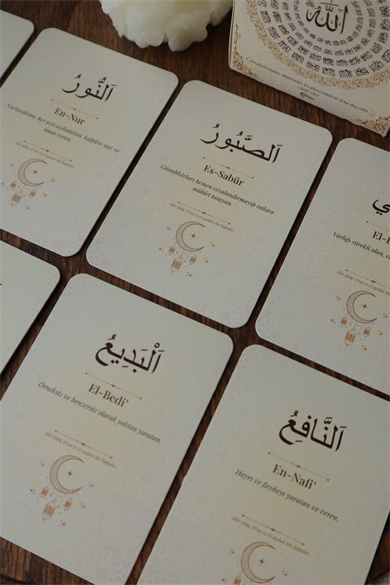 Esma-ül Hüsna Kart Seti – Allah’ın (c.c) 99 İsmi | Anlamlı ve Şık Tasarım Kartlar, Zengin içerik