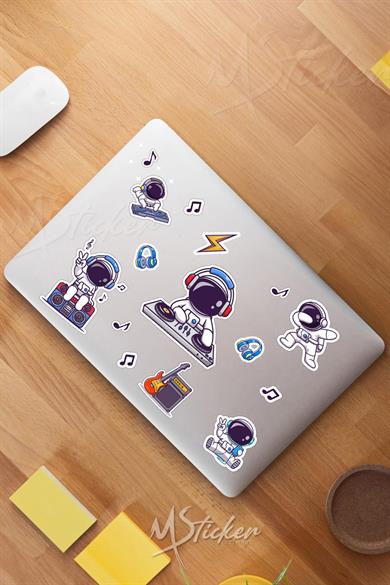 Uzay ve Astronot 2 Temalı Laptop Telefon Termos Kask Motor Ayakkabı Defter Ajanda Sticker Seti