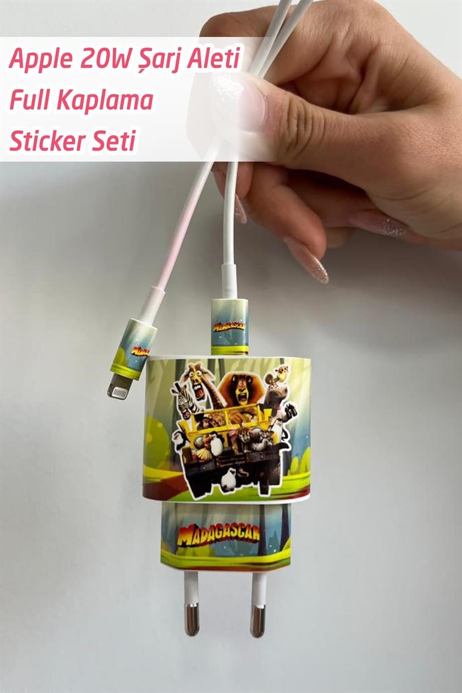 Iphone 20w Uyumlu Şarj Aleti Kaplaması - Madagascar Temalı Full Sarj Aleti Sticker 5 Parça 