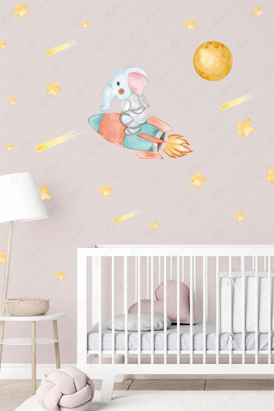 Rokette Uçan Fil Gezegen ve Yıldızlar Çocuk Bebek Odası Sticker Seti