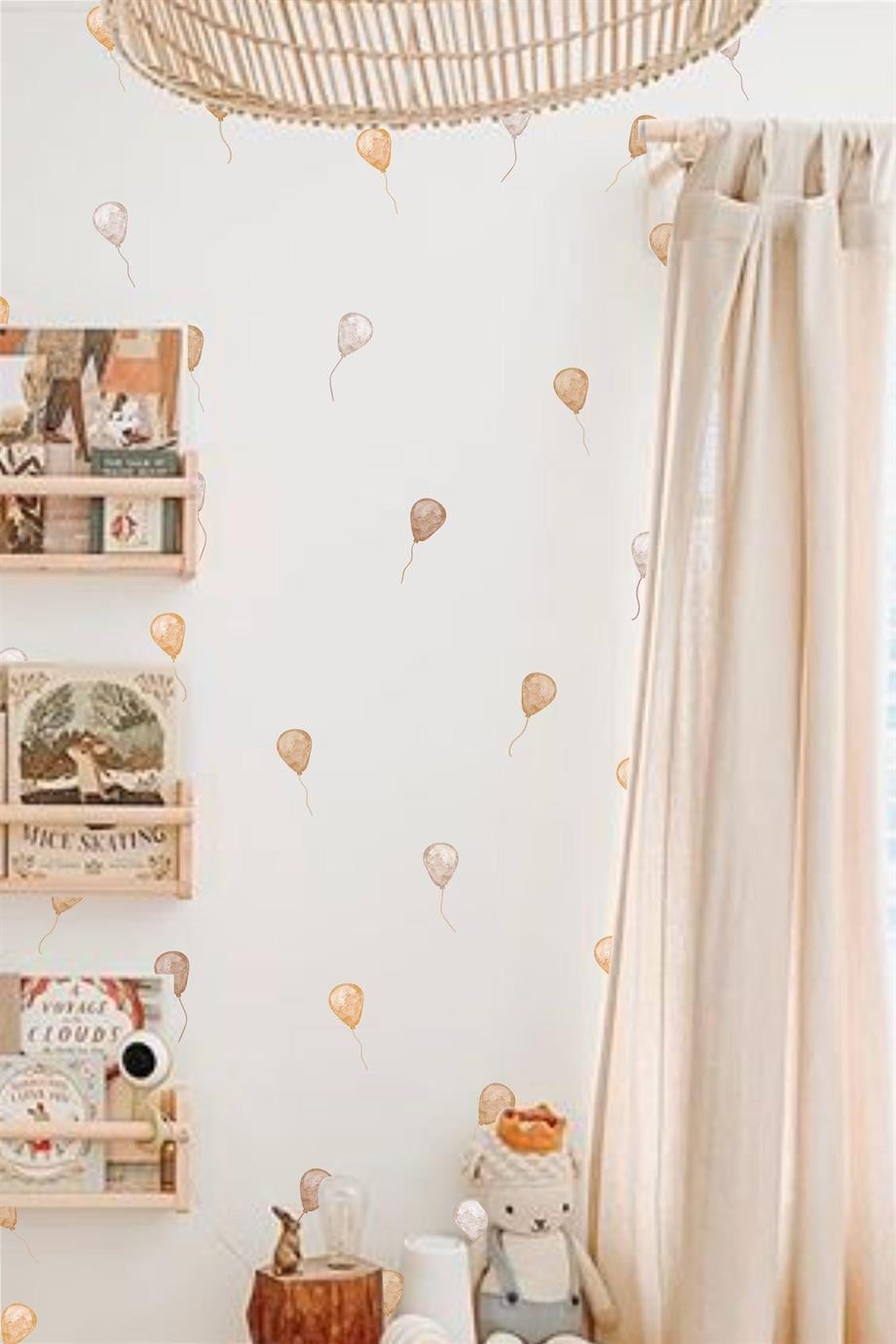 Soft Kahve Tonlarda Uçan Balonlar Çocuk Odası Dekorasyon Sticker Seti