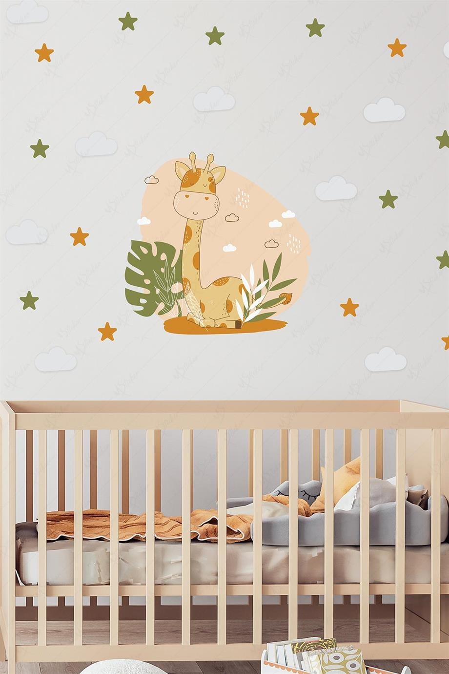 Soft Renklerde Sevimli Zürafa ve Yıldızlar Çocuk Odası Sticker Seti