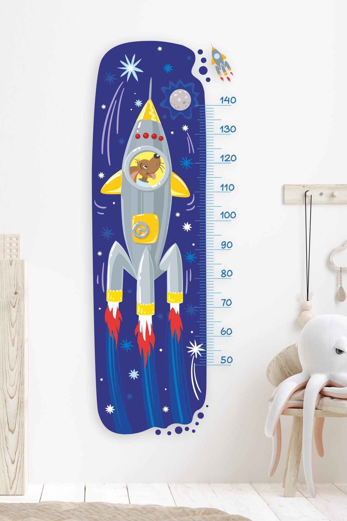 Uzay Gemisinde Uçan Köpek Figürlü Boy Ölçer Çocuk Odası Duvar Sticker