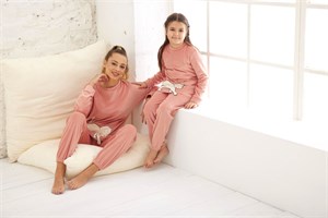 Пижама для девочки со штанами велюровая- 10608