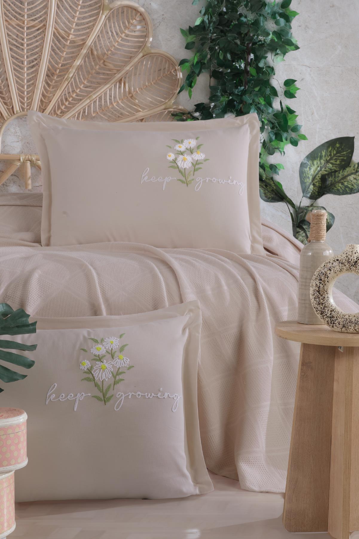 Clasy Butik Çift Kişilik Nakış Detaylı Pike Takımı Etta V5 Taş Rengi