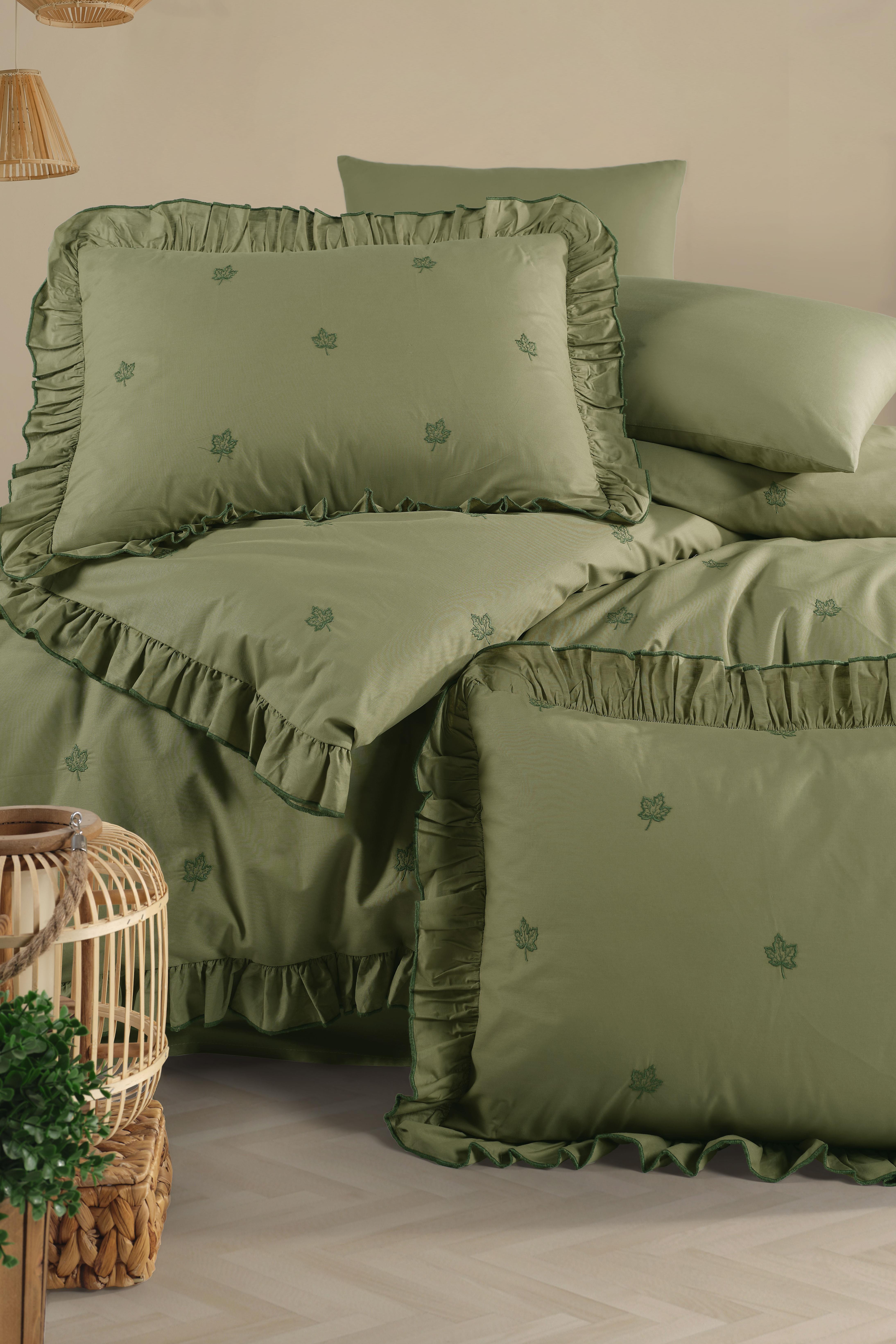 Ranforce %100 Pamuk Nakış ve Fırfır Detaylı Çift Kişilik Nevresim Takımı Madera V2 Yeşil
