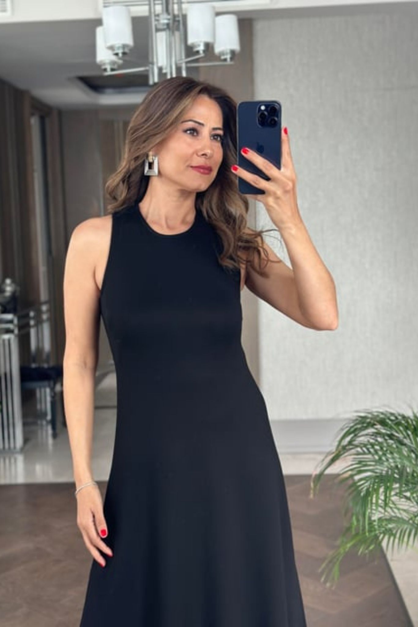 sırt dekolteli elbise